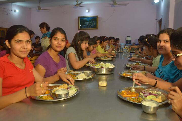 cafeteria